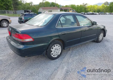 2001 Honda Accord 2.3 Lx from USA, damaged, VIN 1HGCG564X1A025839